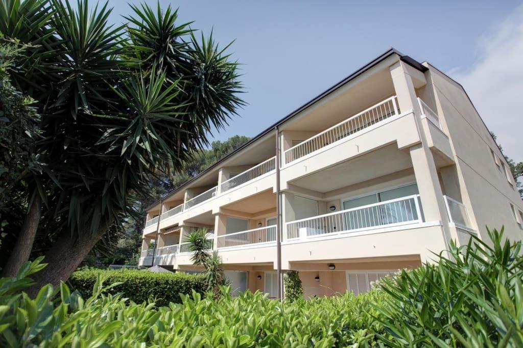 Beautiful Studio Close To Beach Private Parking Villeneuve-Loubet Eksteriør bilde
